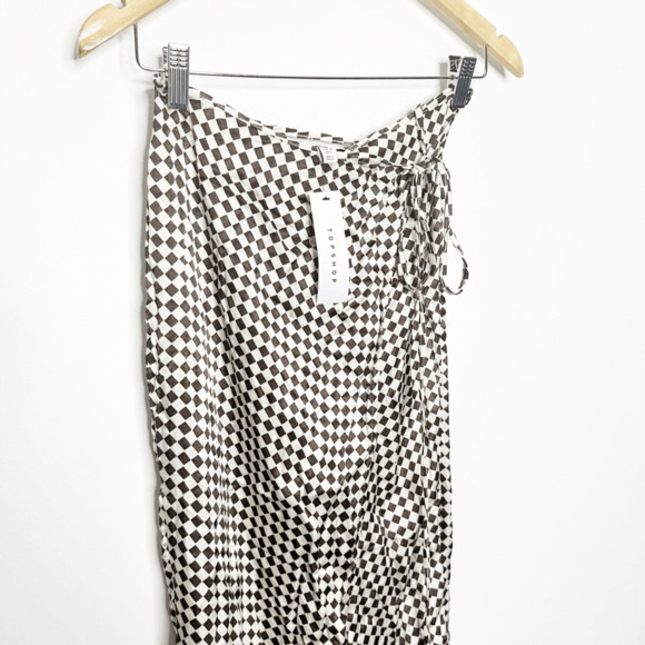 Topshop co-ord hexagonal satin wrap midi skirt in chocolate womens US 2 NWT - Picture 4 of 8